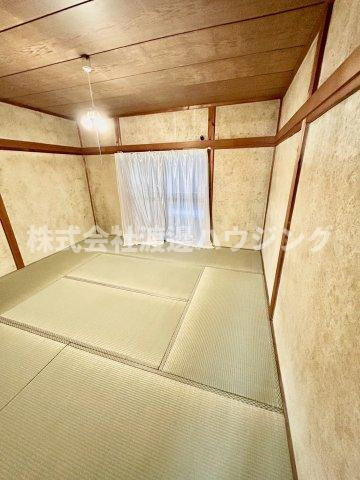 大東市緑が丘1丁目一戸建の和室