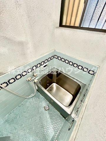 大東市緑が丘1丁目一戸建の浴室