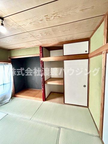 大東市緑が丘1丁目一戸建の収納