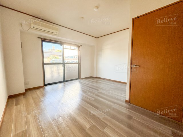 ルーチェクール花畑の居間・リビング|広い洋室★