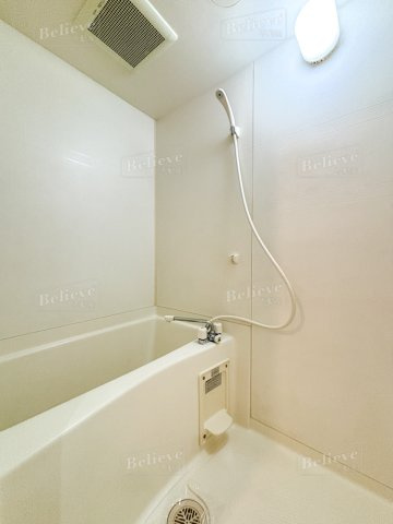 ルーチェクール花畑の浴室|綺麗なお風呂です★