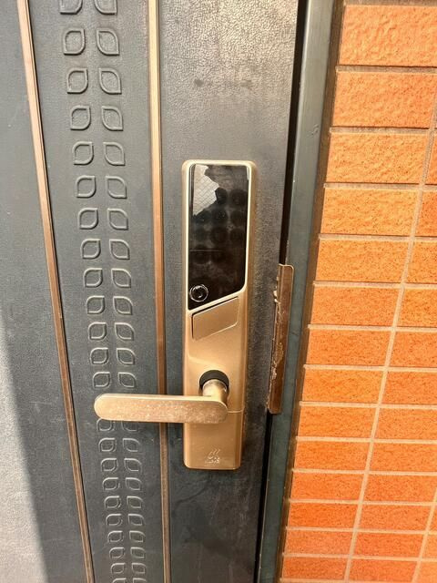 セントラル横濱の玄関