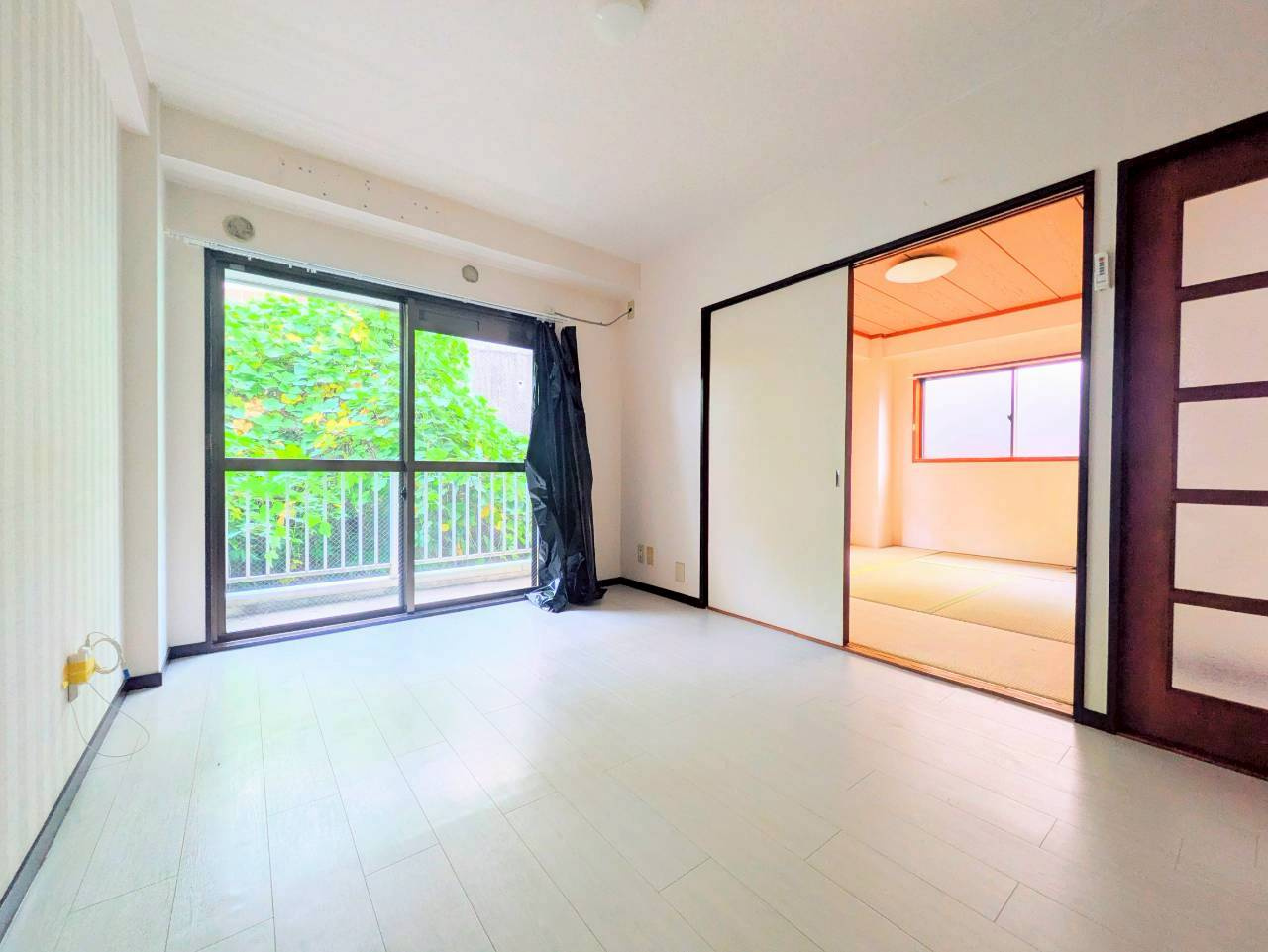 サンコート中里台パートⅠの居間・リビング