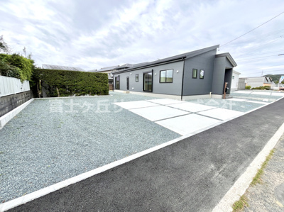 【駐車場】 | 掛川市沖之須 2期 新築一戸建て 2号棟 | カースペースがあります