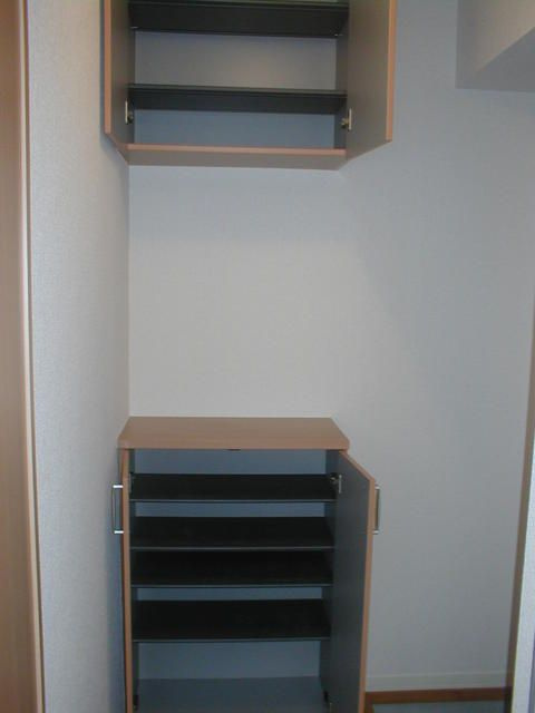 シャーメゾン吉野町の玄関