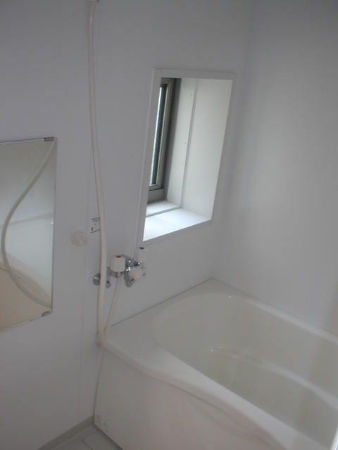 シャーメゾン吉野町の浴室