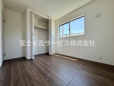 【子供部屋】 | 静岡市清水区八千代町 新築一戸建て | 子供部屋としても使える洋室です