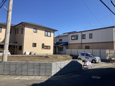 【外観】 | 静岡市清水区押切 新築一戸建て | 現在建築中の外観画像です。ご内覧は同じメーカーの完成物件へご案内いたしますので、いつでもご相談ください！