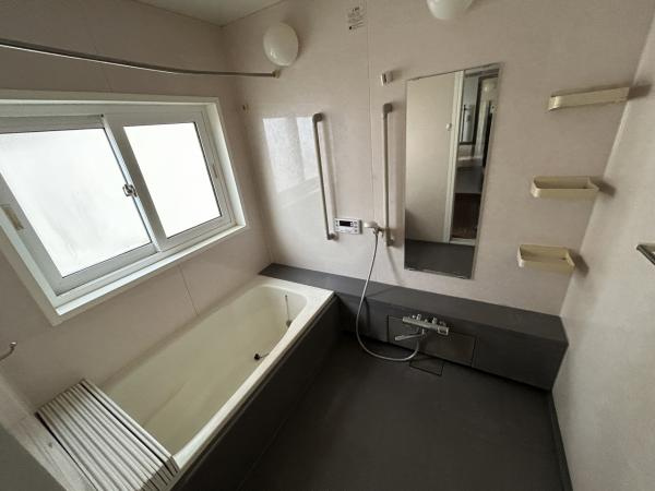 宇都宮市下小池町　４ＬＤＫ　中古住宅の浴室