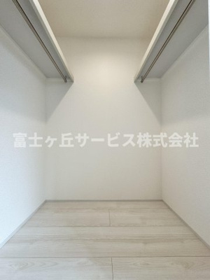 【収納】 | 静岡市清水区三保 新築一戸建て 2号棟 | 収納豊富なウォークインクローゼット