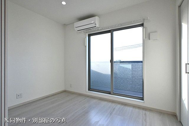 BELLA COLLINA 香椎の居間・リビング