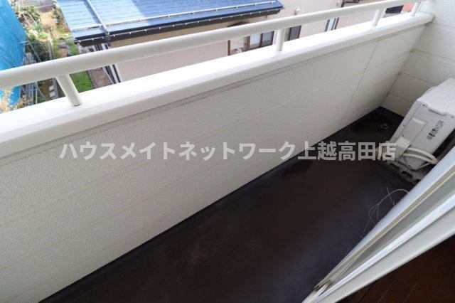 コーポパピヨンのバルコニー|バルコニー（同室タイプ２０１号室の画像を掲載）
