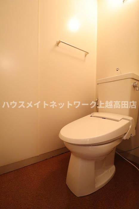 コーポパピヨンのトイレ|トイレ（同室タイプ２０１号室の画像を掲載）
