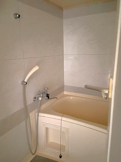 ライオンズマンション本牧の浴室