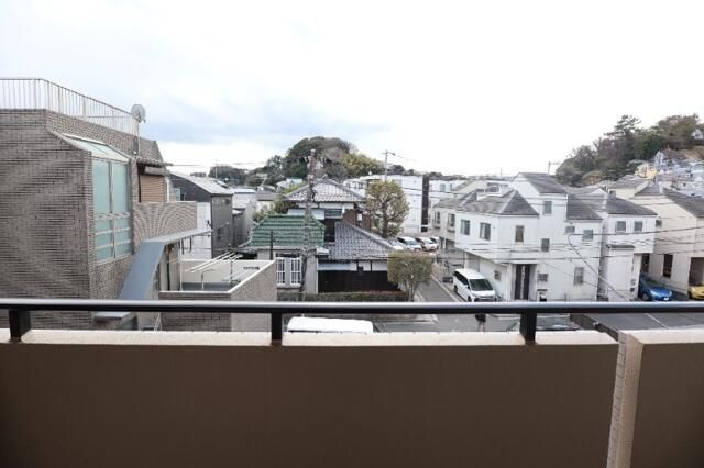 ピュアベルジュの駐車場