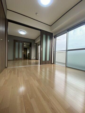 マリナーズプラザヒガシマイタの居間・リビング