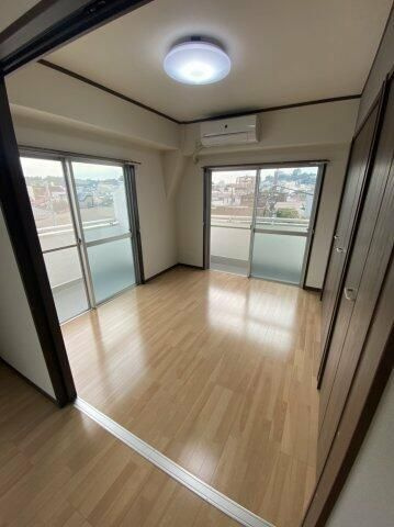 マリナーズプラザヒガシマイタの居間・リビング