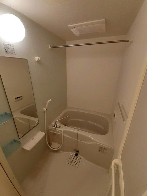 サンリット三好の浴室