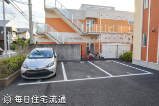 【駐車場】
