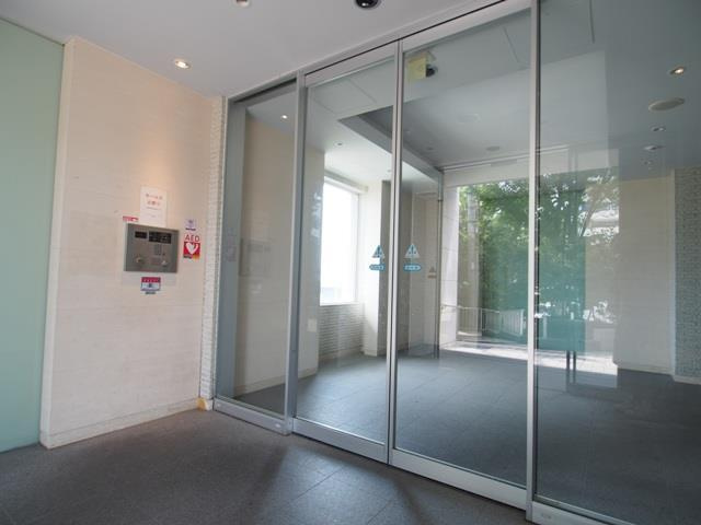 プロパレス泉ヶ丘のエントランス