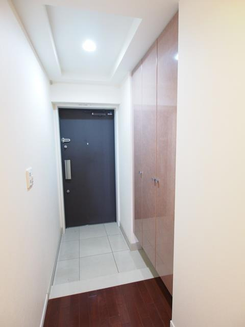 プロパレス泉ヶ丘の玄関