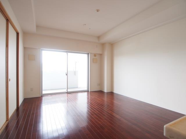 プロパレス泉ヶ丘の居間・リビング