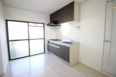 【居間・リビング】 | モダンアパートメント高槻城南