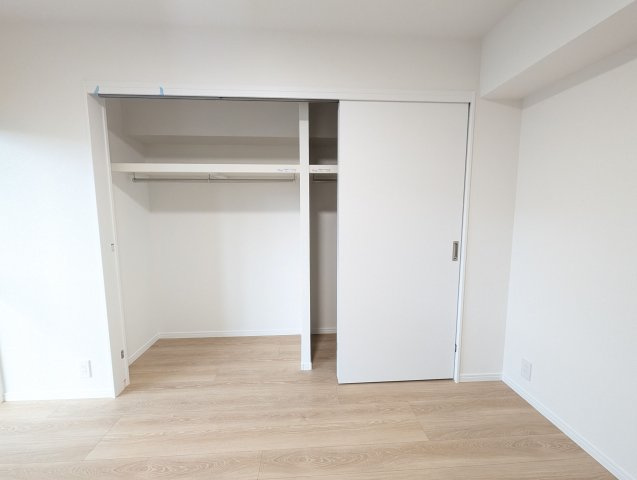 【収納】 | サンリヤン月の浦Ⅱ | 収納スペースがたっぷりあるので、部屋を広々と使えてストレスなく過ごせます