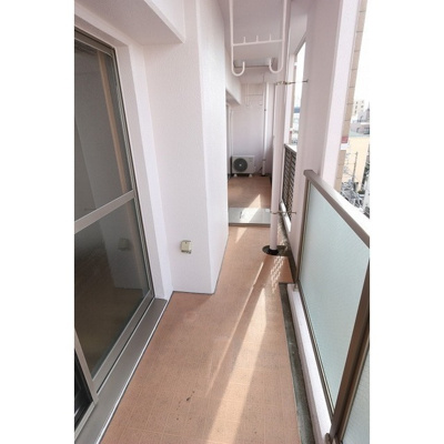 【バルコニー】