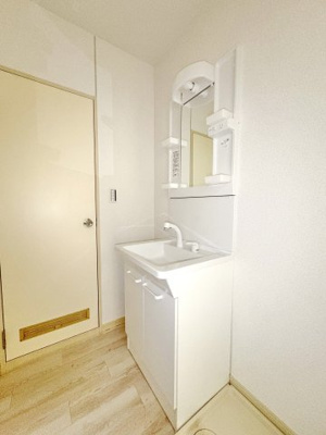 【洗面所】グランドソレーユ