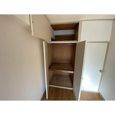 【収納】 | コーポ睦 | 洋室2収納