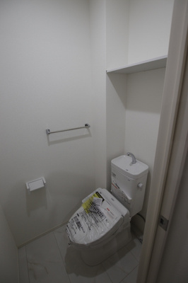 ★過去募集時の写真です★トイレ上部には収納棚★