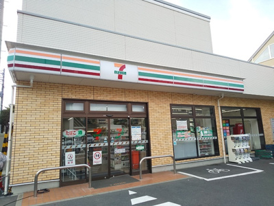 セブンイレブン世田谷等々力1丁目店655ｍ
