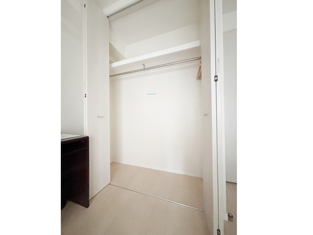 プレール・ドゥーク木場駅前の内装