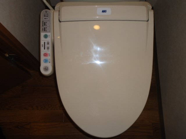 コート・ヴィラージュＡのトイレ|シャワー付トイレ