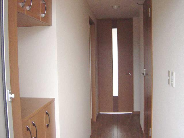 コート・ヴィラージュＡの玄関|玄関