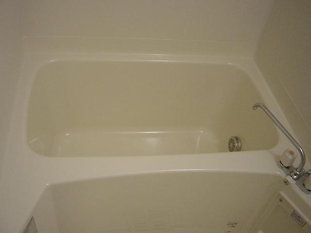 コート・ヴィラージュＡの浴室|バス