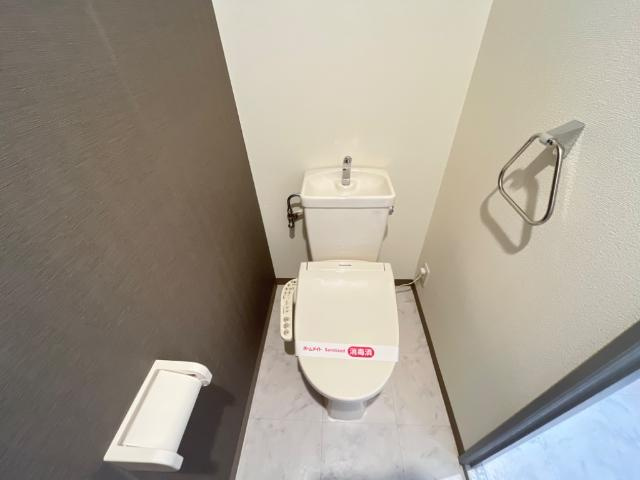 パレスさくらＢのトイレ|温水洗浄機能付き暖房便座