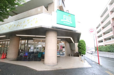 FUJI 五月台店まで850ｍ