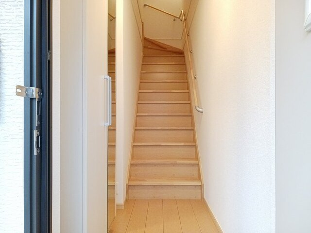 エトワールＡの玄関|落ち着いた玄関です