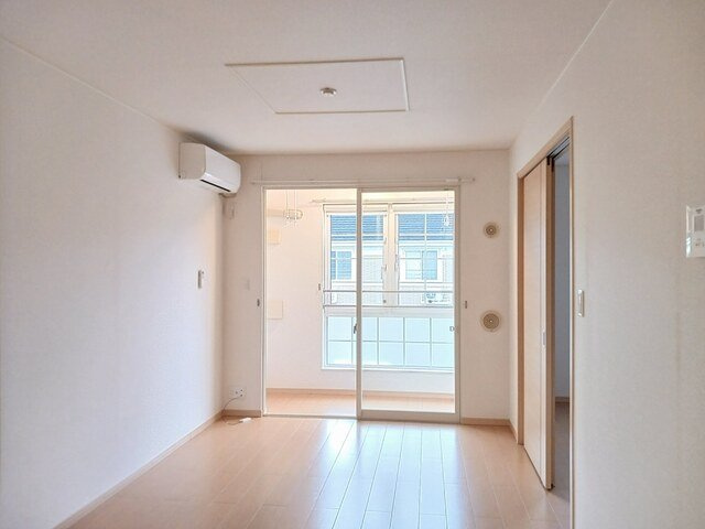 エトワールＡの居間・リビング|リビングです