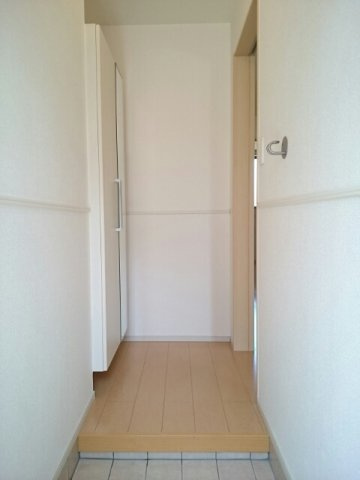 サニーテラスの玄関|きれいな玄関です