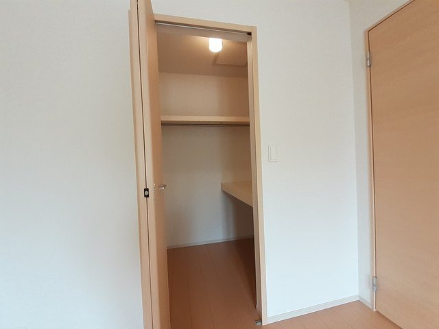 メゾン・アイリスの収納|小物を収納するのに便利です