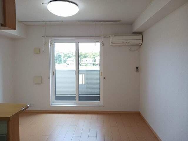 エクセル　ウイングの居間・リビング|こちらのリビングで趣味の時間をお楽しみください