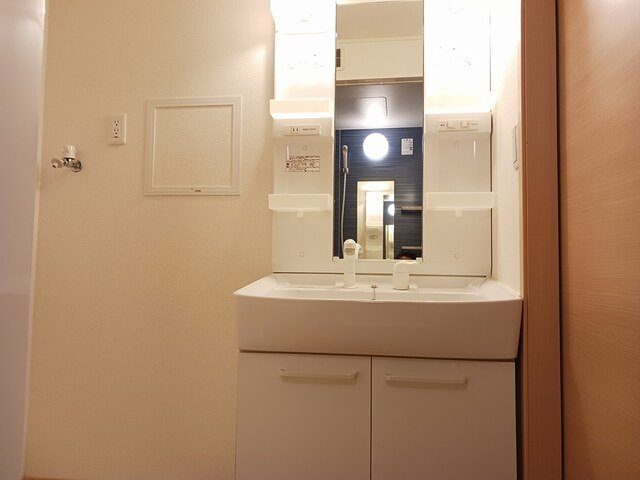 エクセル　ウイングの洗面所|ゆったりとスペースのある洗面所