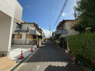 【前面道路含む現地写真】