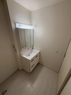 【独立洗面台】