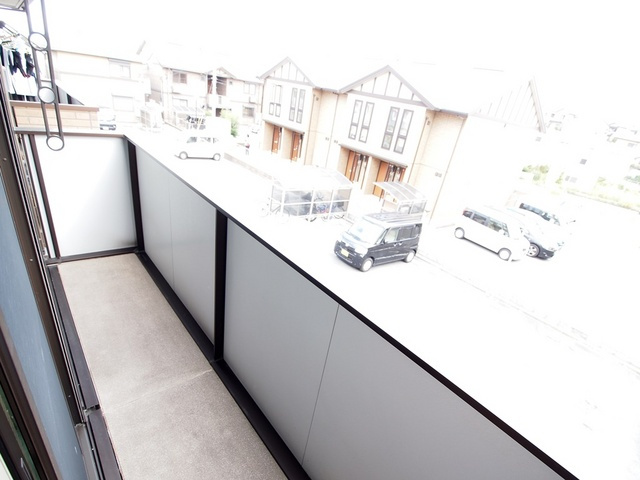 ヴィルヌーブＤのバルコニー