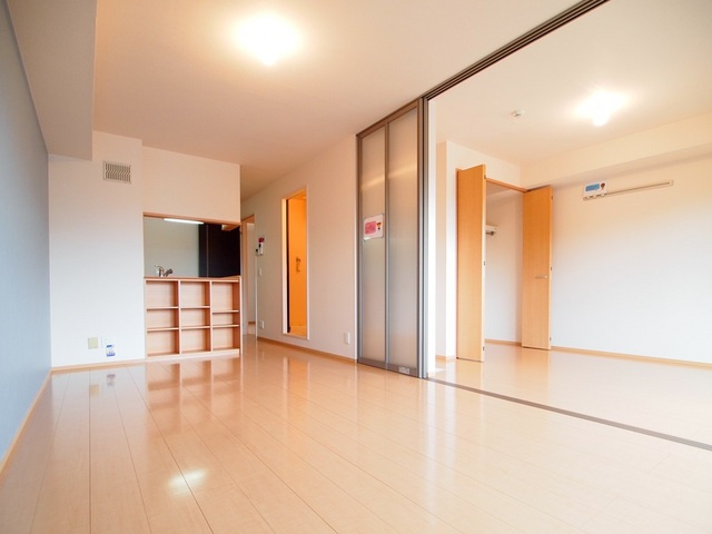 ヴィルヌーブＤの居間・リビング