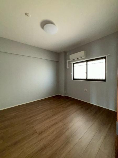 【寝室】 | ＲＥＧＡＬＯ | 写真は同タイプの別のお部屋のものです。